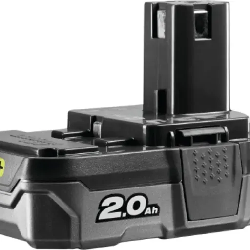 Test RYOBI RY18HT50A-120 LINEA : le taille-haies 18V léger qui fait le job pour un jardin standard