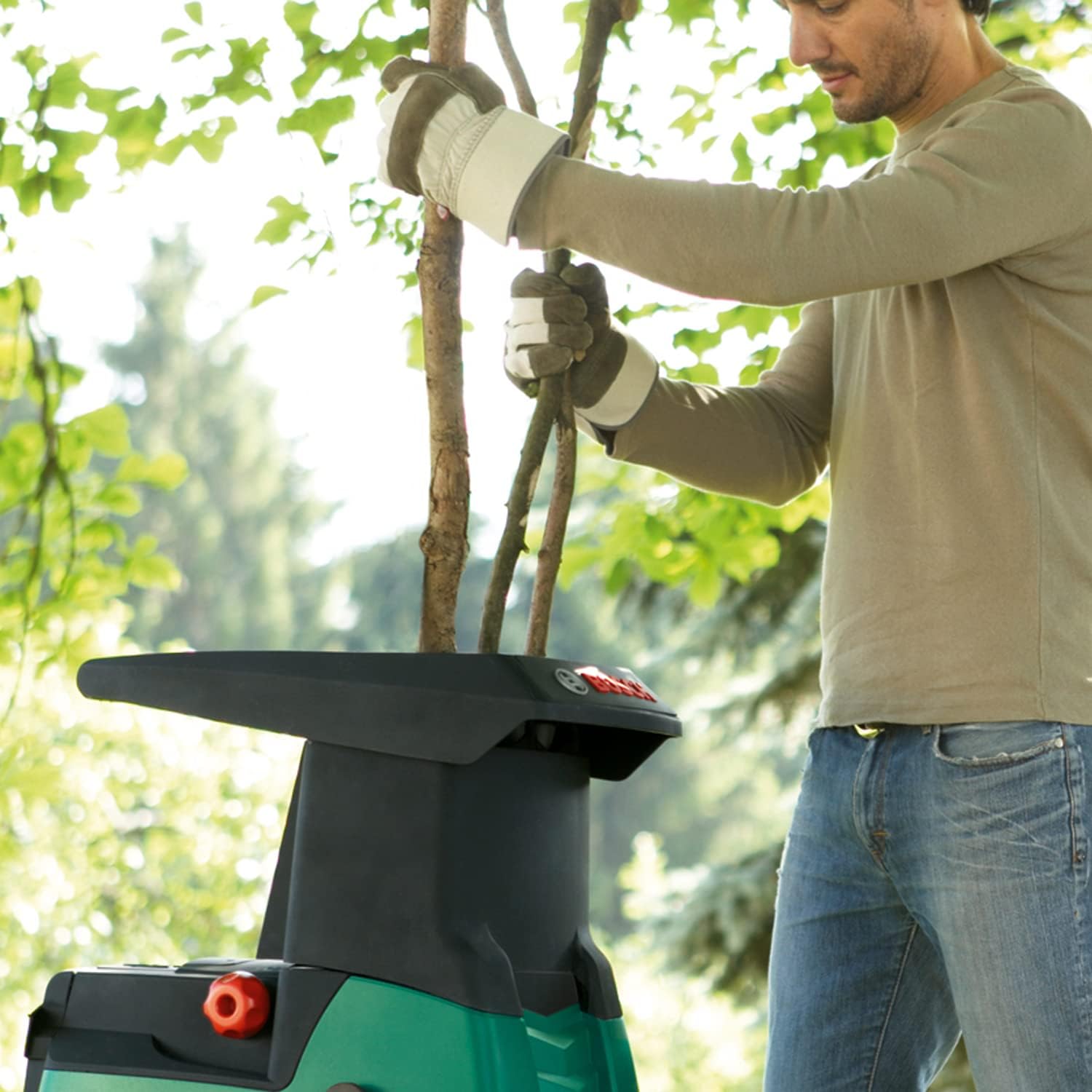 Broyeur silencieux Automatique Bosch - AXT 22 D (2200 W, débit de matériau environ 175 kg/h, capacité de coupe Ø 38 mm, dans boîte carton) Vert Aqua Green AXT 22 D I Broyeur silencieux AXT 22 D I Broyeur silencieux