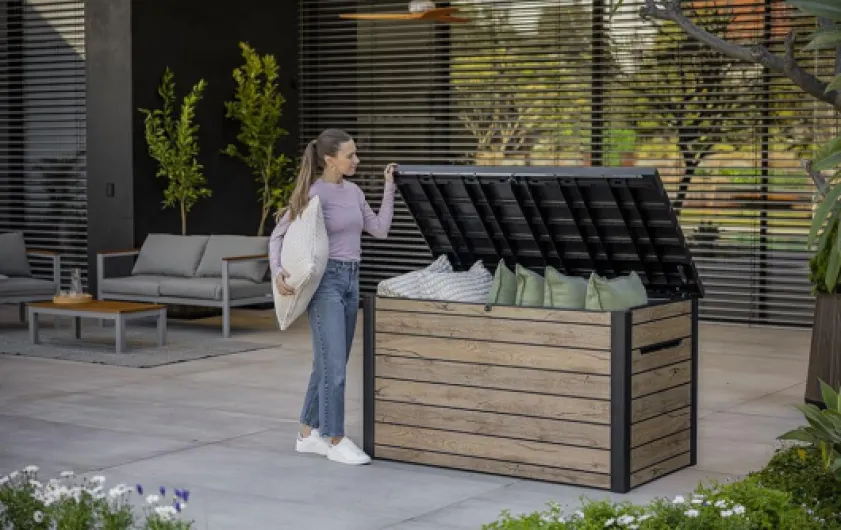 Coffre de jardin Signature 870L - Aspect bois Douglas Pin