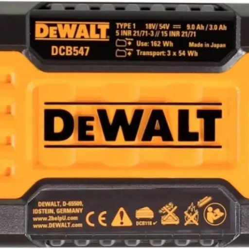 Test DEWALT XR FLEXVOLT DCB547 + DCB118 : le kit qui permet vraiment de bosser en 54 V sans se limiter