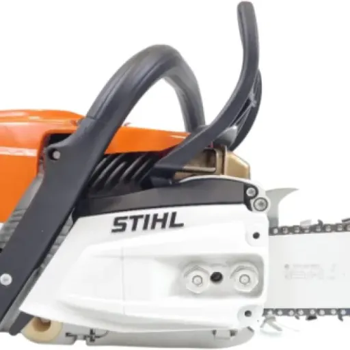 Test Stihl MS 261 C-M (40 cm) : la tronçonneuse pro qui envoie du bois mais pique le porte-monnaie